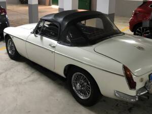 Image 7/7 de MG MGB (1964)