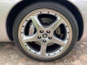 Bild 8/29 von Jaguar XKR (2000)