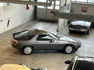 Afbeelding 39/59 van Porsche 928 S (1985)