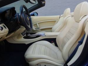 Bild 57/99 von Ferrari California (2009)
