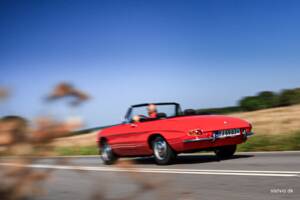 Image 42/44 of Alfa Romeo 1750 Spider Veloce (1969)