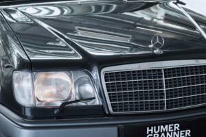 Bild 14/50 von Mercedes-Benz 500 E (1993)