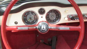 Immagine 26/45 di Volkswagen Karmann Ghia 1300 (1965)