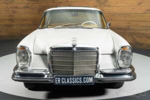 Bild 16/19 von Mercedes-Benz 280 SE (1973)