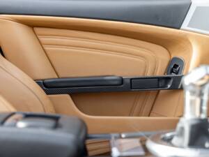 Bild 52/65 von Aston Martin DBS Volante (2011)