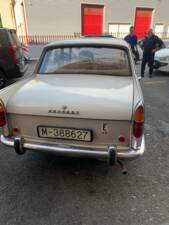 Immagine 17/52 di Peugeot 404 Break (1964)