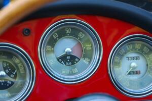 Image 29/50 of Alfa Romeo Giulia 1600 Spider (1963)