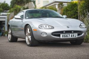 Imagen 42/50 de Jaguar XK8 4.0 (2000)