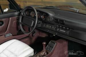 Imagen 9/19 de Porsche 911 Carrera 4 (1990)