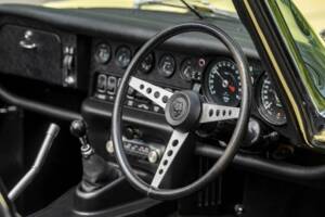 Image 36/50 de Jaguar Type E V12 (1973)