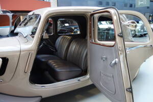 Image 13/30 of Citroën Traction Avant 7 C (1935)