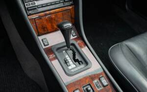 Bild 54/61 von Mercedes-Benz 500 E (1992)