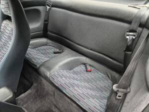 Immagine 11/33 di Mazda MX-3 1.8 (1991)