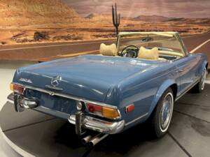 Image 14/36 de Mercedes-Benz 280 SL (1970)