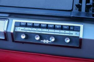 Image 30/50 of Citroën DS 21 Chapron (1963)