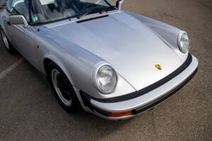 Image 16/132 of Porsche 911 Speedster 3.2 (1989)