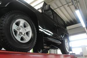 Image 8/50 of Land Rover Defender 90 (2013)