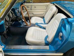Bild 7/50 von Chevrolet Corvette Sting Ray Convertible (1966)