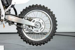 Image 24/50 de Yamaha DUMMY (2007)