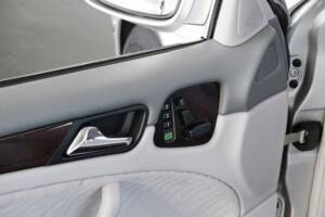 Bild 43/50 von Mercedes-Benz CLK 230 Kompressor (1999)