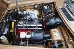 Image 4/50 de Volvo 1800 E (1972)