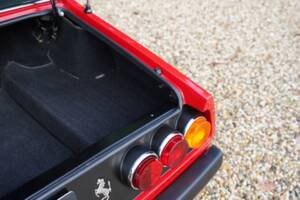 Image 36/50 de Ferrari 365 GT4 2+2 (1974)