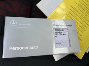 Bild 13/14 von Mercedes-Benz E 200 (1996)