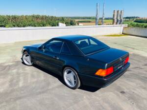 Obraz 28/29 pojazdu Mercedes-Benz 300 SL-24 (1991)