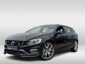 Obraz 4/40 pojazdu Volvo V60 Polestar (2017)