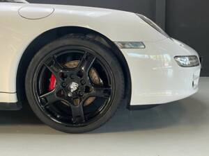 Bild 10/50 von Porsche 911 Carrera 4 (2007)