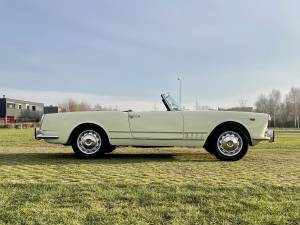 Image 4/33 of Alfa Romeo 2000 Spider (1960)