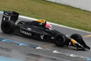 Bild 28/28 von Tyrrell 017 (1988)