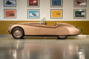 Image 3/50 of Jaguar XK 120 OTS (1952)