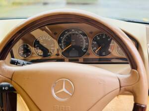 Image 6/18 of Mercedes-Benz SL 280 (1999)