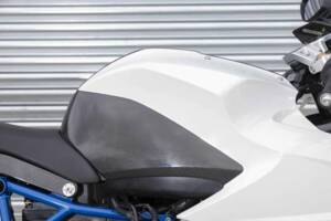 Immagine 32/32 di BMW HP2 Sport (2009)