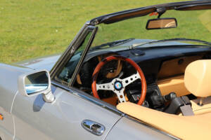 Image 36/50 of Alfa Romeo 2.0 Spider (1992)