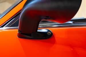 Image 30/74 of Ferrari 365 GTB/4 Daytona (1971)