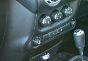 Image 49/50 de Jeep Wrangler Sahara 4.0L (2014)