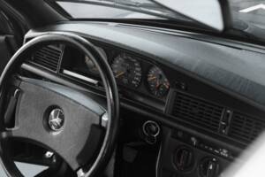 Imagen 39/50 de Mercedes-Benz 190 E 2.5-16 Evolution II (1990)