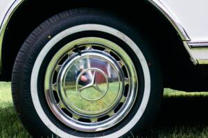 Bild 42/106 von Mercedes-Benz 280 SL (1969)