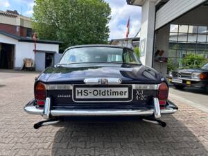 Immagine 17/24 di Jaguar XJ 6 C 4.2 (1977)