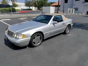 Image 6/40 of Mercedes-Benz SL 500 (1996)