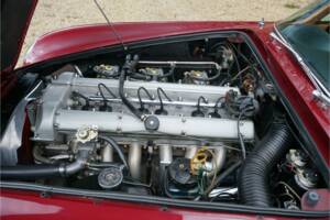 Bild 46/50 von Aston Martin DB 6 Vantage (1966)
