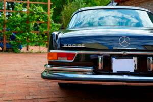 Imagen 30/199 de Mercedes-Benz 280 SE 3,5 (1971)
