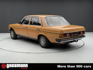 Immagine 6/15 di Mercedes-Benz 300 D (1977)