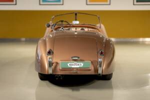 Image 21/50 of Jaguar XK 120 OTS (1952)
