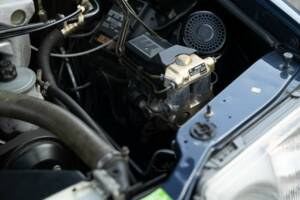 Bild 57/79 von Mercedes-Benz 200 CE (1993)