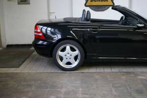 Image 26/33 de Mercedes-Benz SLK 320 (2000)