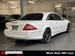 Immagine 6/15 di Mercedes-Benz CL 55 AMG (2002)