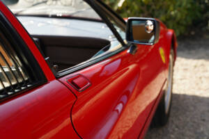 Image 35/50 de Ferrari 328 GTS (1989)